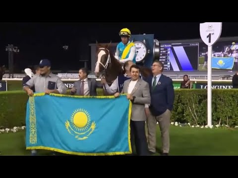 Видео: Казахстанский жеребец выиграл скачки в ОАЭ