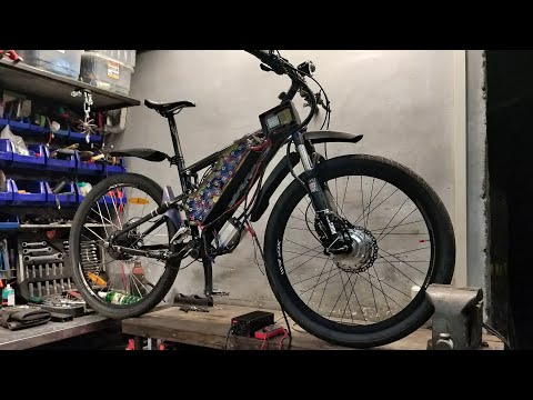 Видео: (23 апр. 2023) Почти как пять лет назад в старом гараже