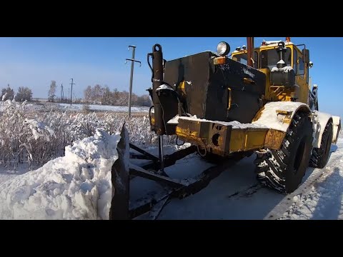 Видео: Трактор К-700А. Первые снегопады. Подменяю Владимира. Видео вне очереди.