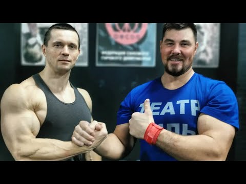 Видео: Лига Тяжелых Гирь. Презентация упражнений и самый сильный "гиревик" в мире