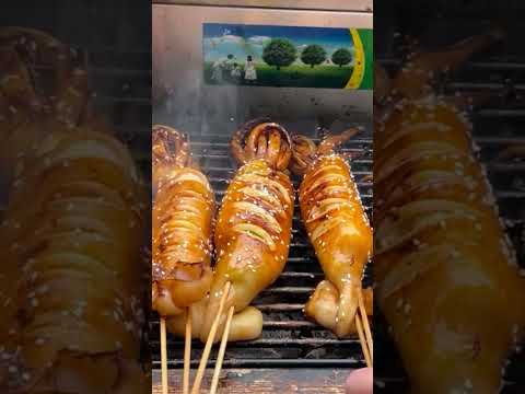 Видео: Китай. Кальмары на гриле