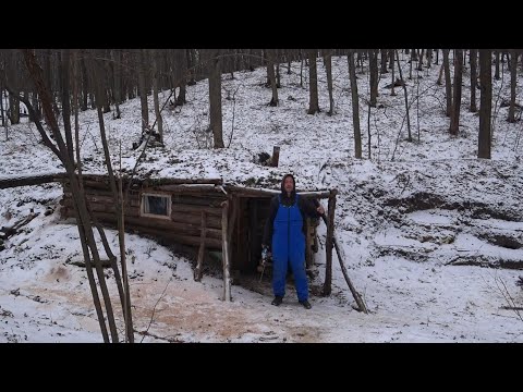 Видео: Снова в землянке. Уха и жареха.
