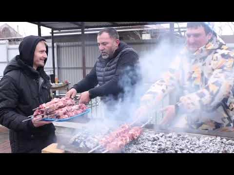 Видео: МЯСО, ЗАПЕЧЕННОЕ В ФАРШЕ. БАРАНИНА в мультиварке.