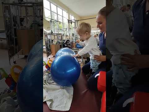 Видео: Тренировка при ДЦП: Залог успеха в реабилитации! 