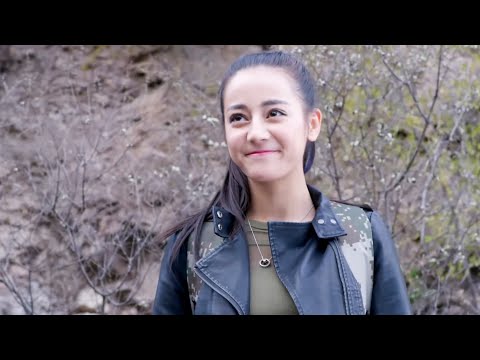 Видео: Преподаватели делают неприятности для студентов в финальном тесте, но видят девочку Kung Fu!