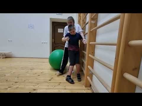 Видео: Авторская методика коррекционно-развивающей гимнастики для детей С ДЦП, спастическая диплегия 4ЧАСТЬ