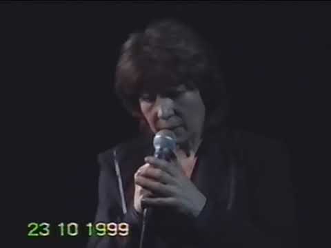 Видео: Елена Камбурова - " Под одним небом"