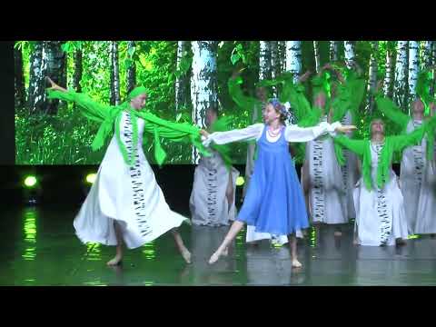 Видео: "Во поле березы стояли"