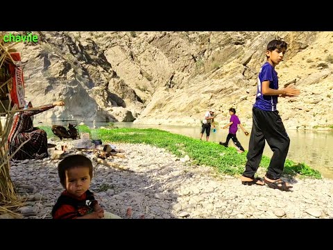 Видео: Трудности кочевой семьи у горной реки | Кочевая жизнь в Иране