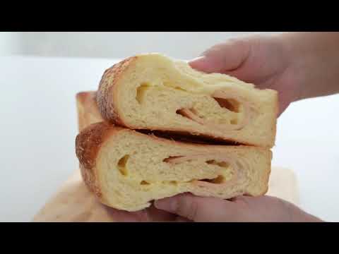 Видео: Хлеб с ветчиной и сыром | Apron