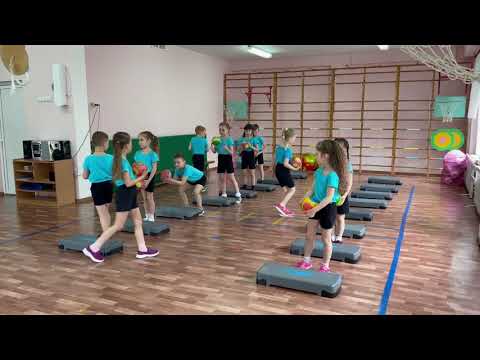 Видео: Открытое занятие на степах 26.04.2022