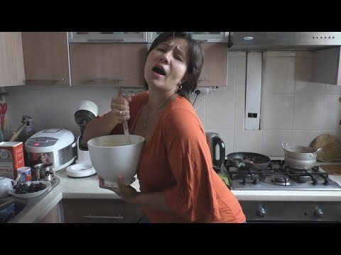 Видео: Масленица. Дрожжевые блины с припеком.