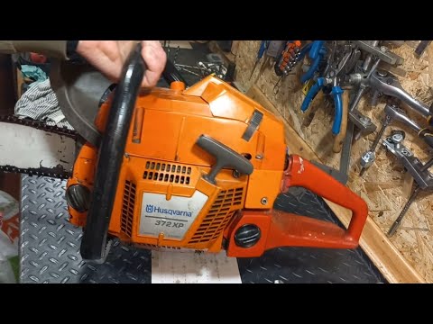 Видео: Бензопилка Husqvarna 372ХР - переливає, або стандартна халтура на ранок