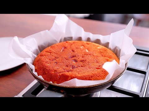 Видео: ЯБЛОЧНЫЙ ПИРОГ на сковороде 🍎 Быстрый, простой и вкусный рецепт без духовки