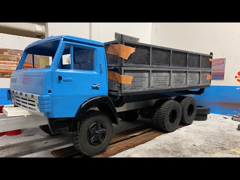 Видео: Собираю Камаз 55102 😉примеряю кузов, kamaz RC 1:12 dreiseitenkipper, scale lkw