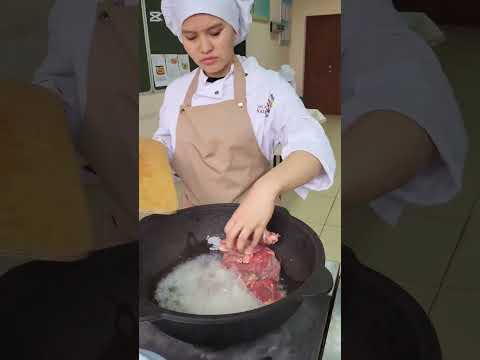 Видео: Өндірістік сабақ. Ұстаздар мерекесіне орай - дублер күні.Тақырып: Өзбек асханасы. 