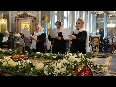 Видео: "Воскресни, Боже, суди земли"