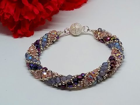 Видео: Как сделать: урок по плетению русского спирального браслета