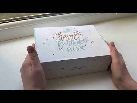 Видео: РАСПАКОВКА БОКСА ПРОФЕССИОНАЛЬНОЙ КОСМЕТИКИ 😍 много хотелок 💗