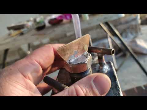 Видео: Переделал бензиновую горелку, теперь горит как надо.