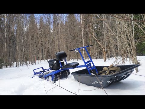 Видео: Мотобуксировщик толкач Альбатрос-XL8 в сильно сырой снег!