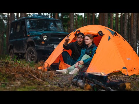 Видео: 24 часа в лесу с ДЕВУШКОЙ на УАЗе | Поля учится шарашить по бездорожью | Жарим стейки на костре