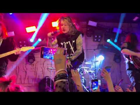 Видео: NEVERLOVE  - Добро пожаловать в эскорт. LIVE / Барнаул 08.05.2025