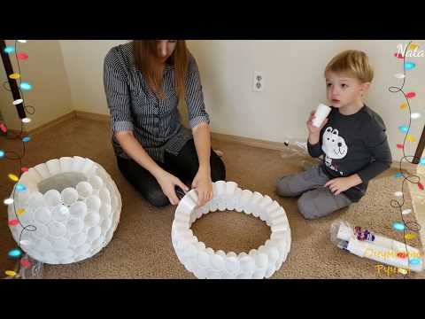 Видео: Как сделать снеговика из стаканчиков / DIY snowman out of plastic cups / How to make snowman