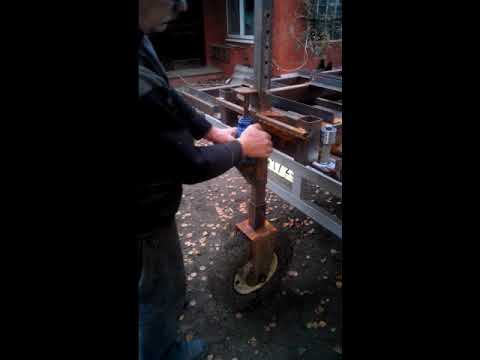 Видео: Пчеловодный модуль с выдвижным рядом. Часть1