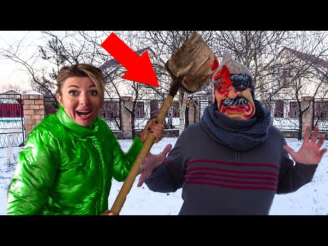 Видео: ГРЕНДПА ПРЕСЛЕДУЕТ Толика в ЗАБРОШЕННОЙ ДЕРЕВНЕ. ВЫРУБИЛИ ДЕДА ЛОПАТОЙ. Крэйзи лайф