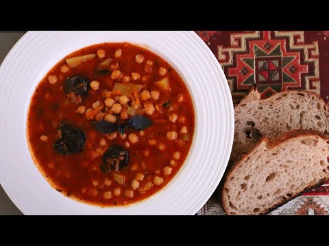 Видео: Суп из Нута с Черносливом - Рецепт от Бабушки - Армянская Кухня - Эгине - Heghineh Cooking Show