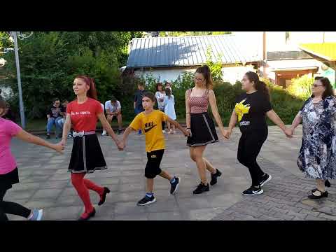 Видео: Хоро Софка на татко