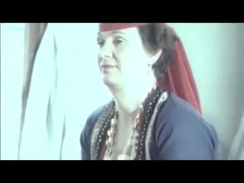 Видео: Валя Балканска - Дай си ма, майчо, дено си галем и знаем.