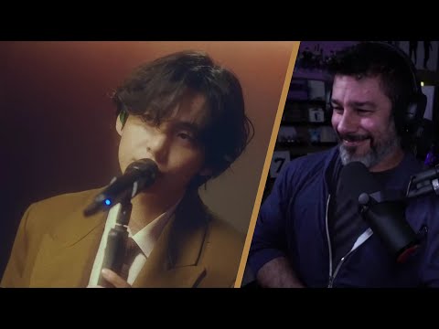 Видео: Режиссер Реагирует - Ви из BTS - 'Le Jazz de V' (ЖИВОЙ)