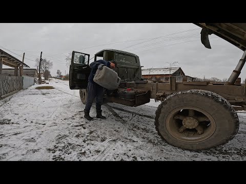 Видео: Вывозим мусор на ЗиЛе на свалку! Расчистка участка под строительство!