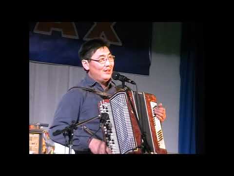 Видео: Концерт группы “Тыыннаах бөлөх”,  Бороҕон сэл., 2008 сыл.