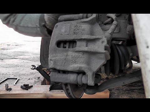 Видео: Как самому поменять передние тормозные диски и колодки на PEUGEOT Partner 2.0 HDI.
