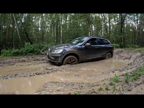 Видео: Эксклюзивный VW TOUAREG, летающий PAJERO, Уазы и Нивы. Лайт для подготовленных или краш тест стока.