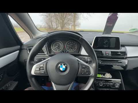 Видео: БМВ 220i замена задних тормозов.