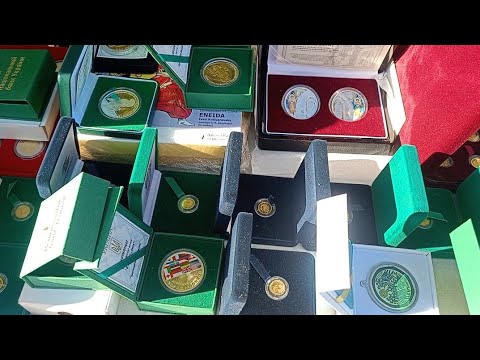 Видео: Барахолка на Нивках- монеты, золото, ордена, марки. И многое другое.