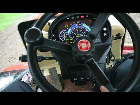 Видео: Обзор органов управления трактора Кировец К-525Пр