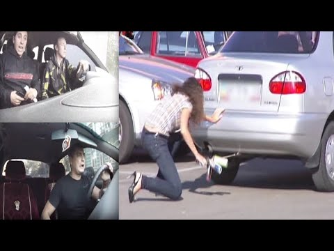 Видео: Угон машини в Києві знято прихованою камерою - на живця