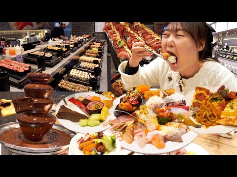 Видео: Рестораны Mukbang😋 Суши-буфет All-You-Can-Eat в Корее🍣QooQoo🍗Мясо, Лапша, Салат, Десерт тоже.