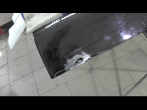 Видео: Range Rover. Прогнила крышка багажника. Ремонт быстро и некачественно.