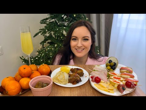 Видео: МУКБАНГ МАНТЫ КРОЛИК ТАРТАЛЕТКИ С ИКРОЙ ЗАКУСКИ НОВОГОДНИЕ БУТЕРБРОДЫ