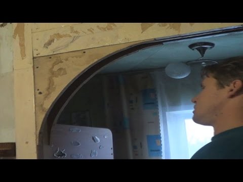 Видео: Полуарка из старых шкафов.Часть 1.