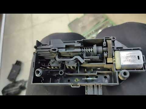 Видео: замок багажника ремонт не открывается багажник