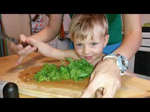 Видео: Как научить глухого ребенка разговаривать