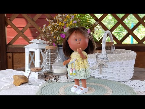 Видео: Обзор  куклы Little Mia 23 см цвет латина с каре