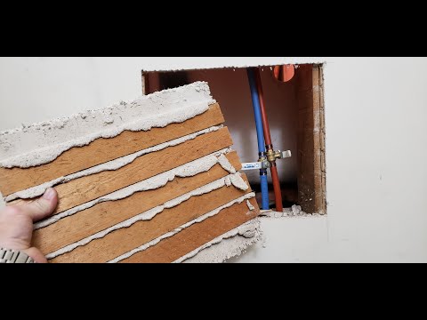 Видео: Резка рейки и штукатурки без растрескивания!